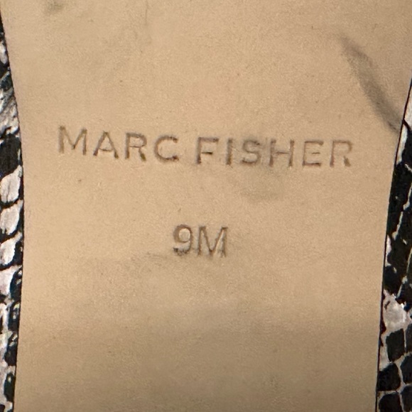 Marc Fisher Retire Snakeskin Booties - Size 9 - Picture 5 of 10